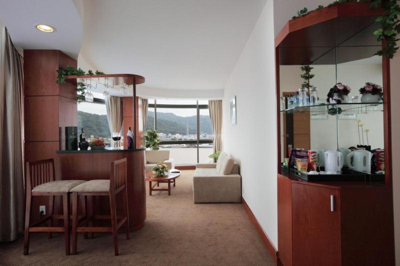River Hotel Хатьєн Екстер'єр фото